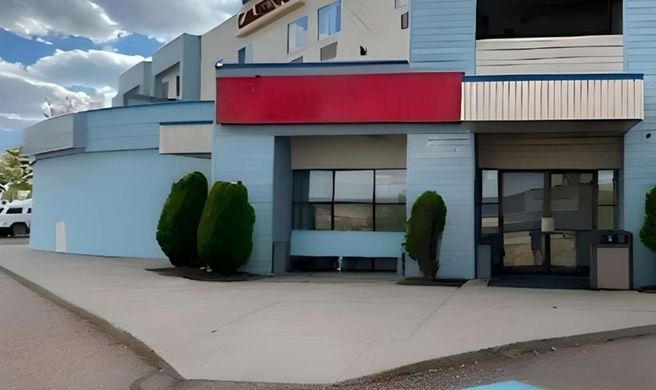 Econo Lodge Inn & Suites Exterior