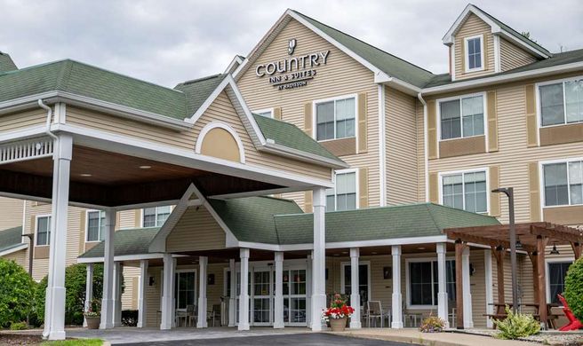 Country Inn & Suites Lake George Queensbury Exterior