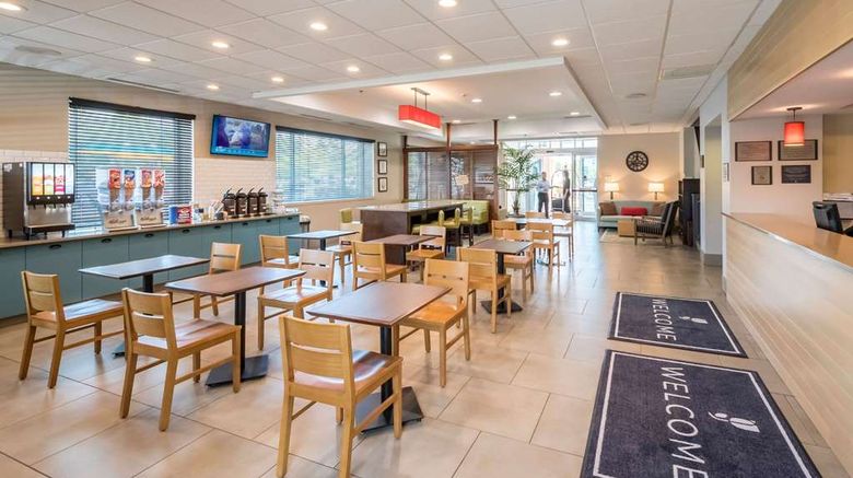 <b>Country Inn & Suites Rochester Pittsford Restaurant</b>. Images powered by <a href="https://iceportal.shijigroup.com/" title="IcePortal" target="_blank">IcePortal</a>.