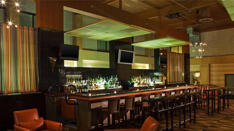 <b>Radisson Hauppauge Long Island Restaurant</b>. Images powered by <a href="https://iceportal.shijigroup.com/" title="IcePortal" target="_blank">IcePortal</a>.