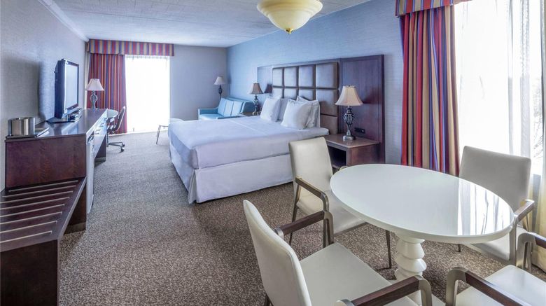<b>Radisson Hauppauge Long Island Suite</b>. Images powered by <a href="https://iceportal.shijigroup.com/" title="IcePortal" target="_blank">IcePortal</a>.