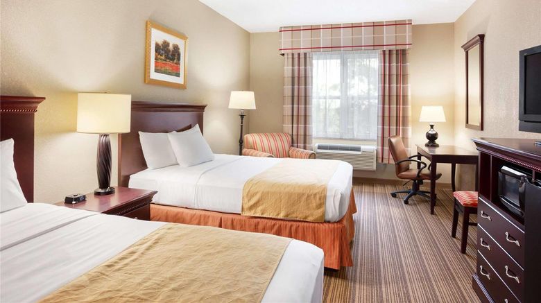 <b>Country Inn & Suites Ithaca Room</b>. Images powered by <a href="https://iceportal.shijigroup.com/" title="IcePortal" target="_blank">IcePortal</a>.