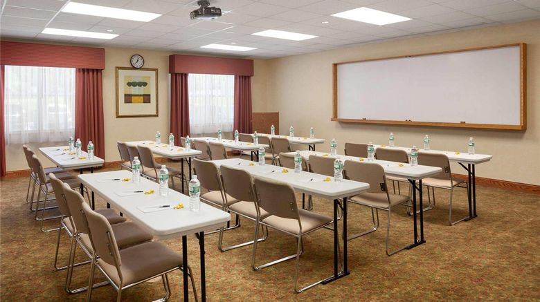 <b>Country Inn & Suites Ithaca Meeting</b>. Images powered by <a href="https://iceportal.shijigroup.com/" title="IcePortal" target="_blank">IcePortal</a>.
