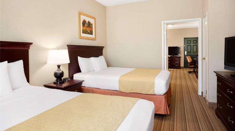 <b>Country Inn & Suites Ithaca Suite</b>. Images powered by <a href="https://iceportal.shijigroup.com/" title="IcePortal" target="_blank">IcePortal</a>.