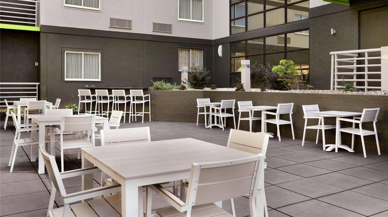 <b>Radisson Inn Akron/Fairlawn Exterior</b>. Images powered by <a href="https://iceportal.shijigroup.com/" title="IcePortal" target="_blank">IcePortal</a>.