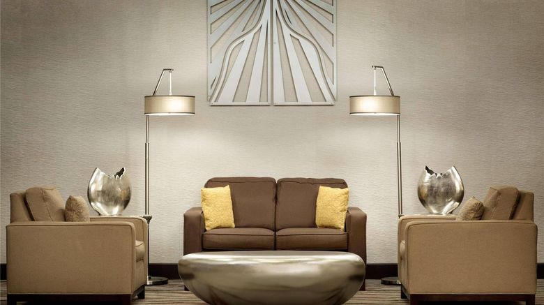 <b>Radisson Inn Akron/Fairlawn Lobby</b>. Images powered by <a href="https://iceportal.shijigroup.com/" title="IcePortal" target="_blank">IcePortal</a>.