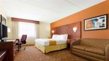 <b>Radisson Inn Akron/Fairlawn Room</b>. Images powered by <a href="https://iceportal.shijigroup.com/" title="IcePortal" target="_blank">IcePortal</a>.
