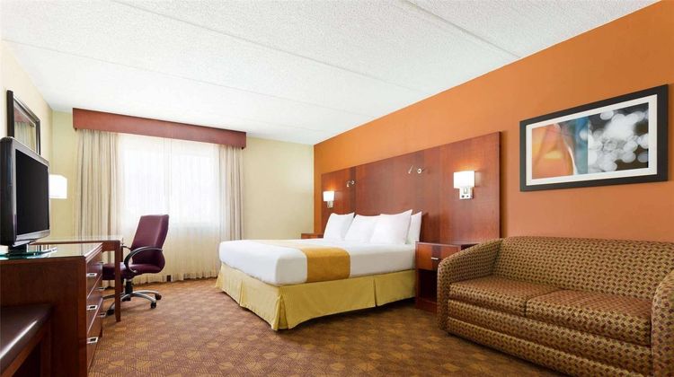 Radisson Inn Akron/Fairlawn Room
