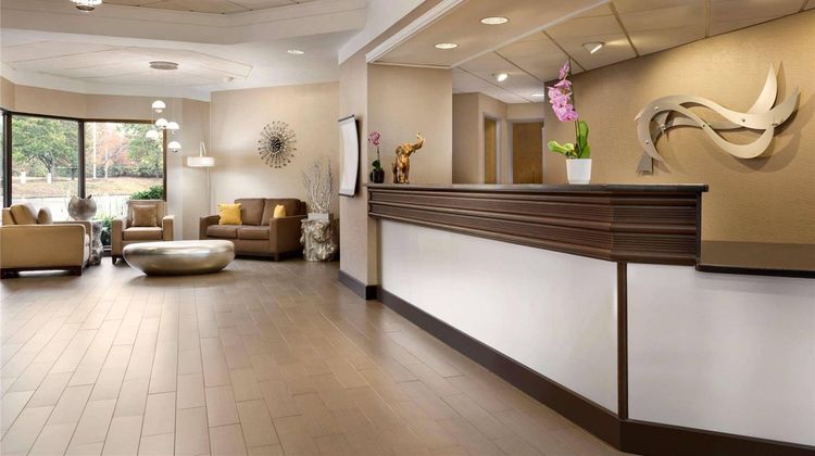 Radisson Inn Akron/Fairlawn Lobby