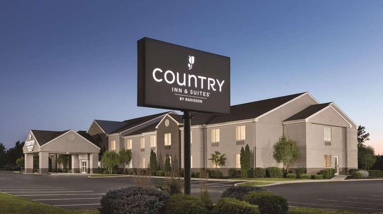 <b>Country Inn & Suites Port Clinton Exterior</b>. Images powered by <a href="https://iceportal.shijigroup.com/" title="IcePortal" target="_blank">IcePortal</a>.