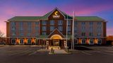 Comfort Inn & Suites Cuyahoga Falls Exterior