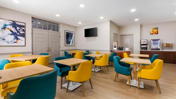 Comfort Inn & Suites Cuyahoga Falls Restaurant