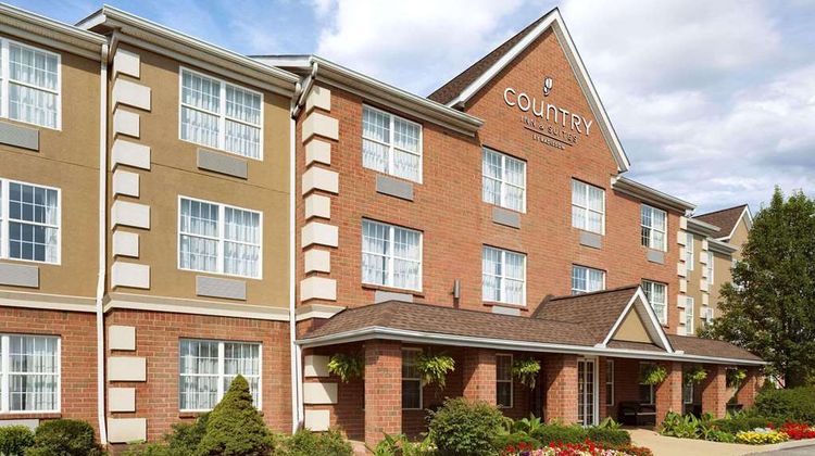 Country Inn & Suites Macedonia Exterior