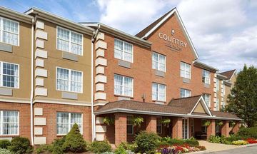 Country Inn & Suites Macedonia