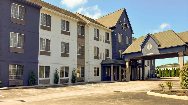 <b>Country Inn & Suites Lima Exterior</b>. Images powered by <a href="https://iceportal.shijigroup.com/" title="IcePortal" target="_blank">IcePortal</a>.