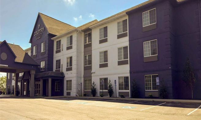Country Inn & Suites Lima Exterior