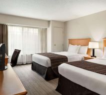 Country Inn & Suites Columbus Airport Room