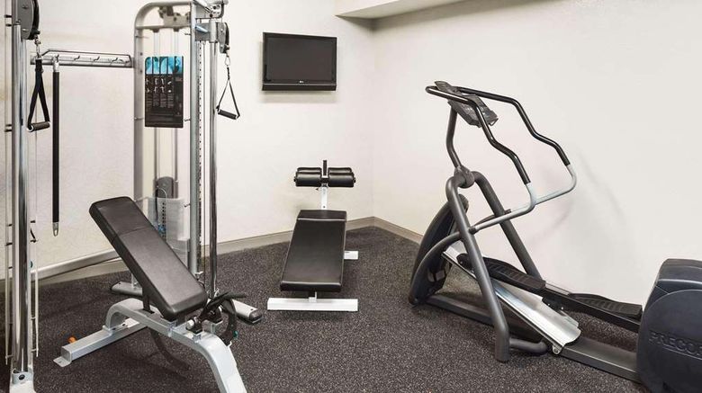 <b>Country Inn & Suites Columbus Airport Health</b>. Images powered by <a href="https://iceportal.shijigroup.com/" title="IcePortal" target="_blank">IcePortal</a>.