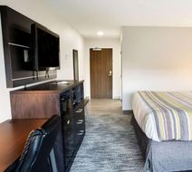 Country Inn & Suites Columbus West Room