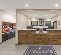 Country Inn & Suites Findlay Lobby