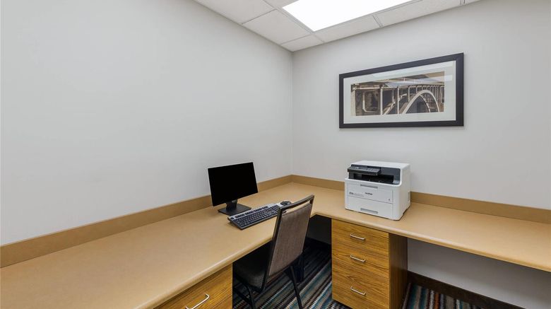 <b>Country Inn & Suites Findlay Other</b>. Images powered by <a href="https://iceportal.shijigroup.com/" title="IcePortal" target="_blank">IcePortal</a>.