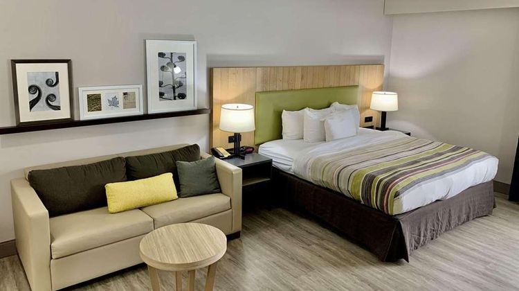 Country Inn & Suites Sandusky South Room