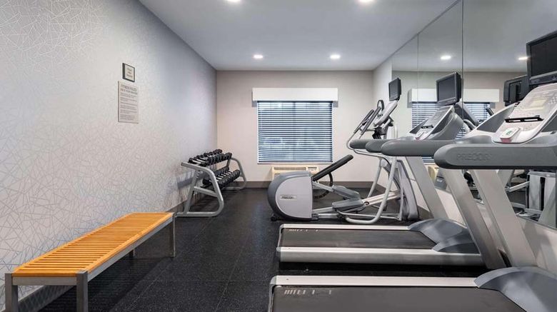 <b>Country Inn & Suites Toledo Health</b>. Images powered by <a href="https://iceportal.shijigroup.com/" title="IcePortal" target="_blank">IcePortal</a>.