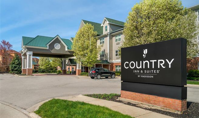 Country Inn & Suites Toledo South Exterior