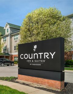 Country Inn & Suites Toledo South
