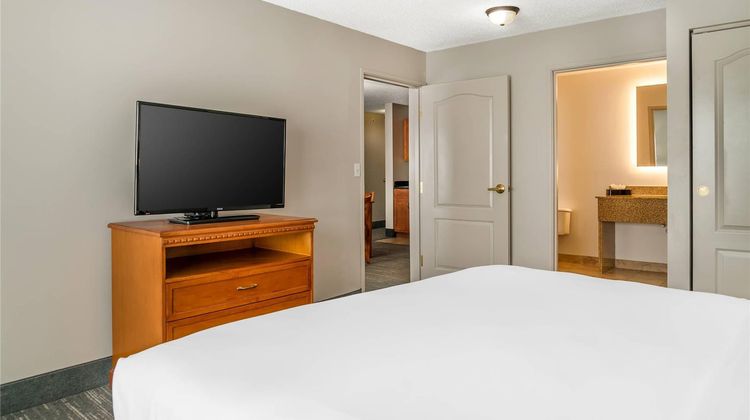 Country Inn & Suites Toledo South Room