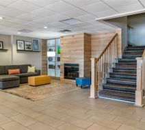 Country Inn & Suites Toledo South Lobby