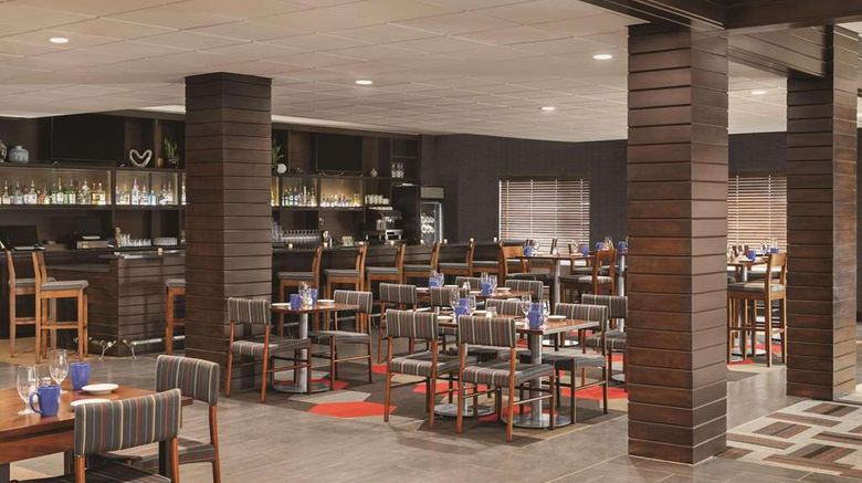 <b>Radisson Hotel Oklahoma City Airport Restaurant</b>. Images powered by <a href="https://iceportal.shijigroup.com/" title="IcePortal" target="_blank">IcePortal</a>.