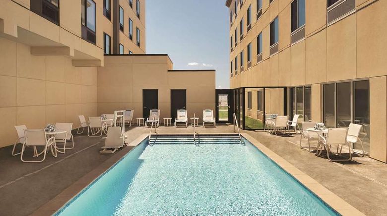 <b>Radisson Hotel Oklahoma City Airport Pool</b>. Images powered by <a href="https://iceportal.shijigroup.com/" title="IcePortal" target="_blank">IcePortal</a>.