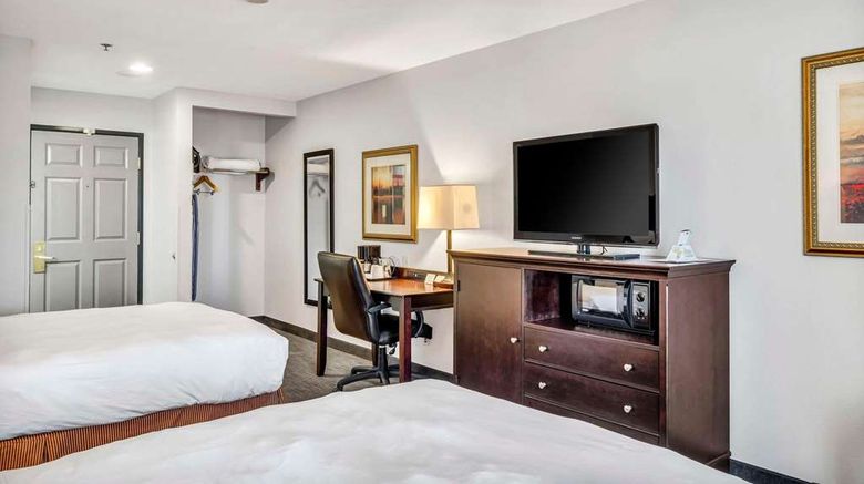 <b>Country Inn & Suites Oklahoma City NW Room</b>. Images powered by <a href="https://iceportal.shijigroup.com/" title="IcePortal" target="_blank">IcePortal</a>.