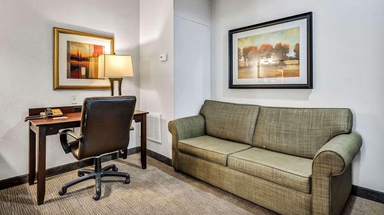 <b>Country Inn & Suites Oklahoma City NW Suite</b>. Images powered by <a href="https://iceportal.shijigroup.com/" title="IcePortal" target="_blank">IcePortal</a>.