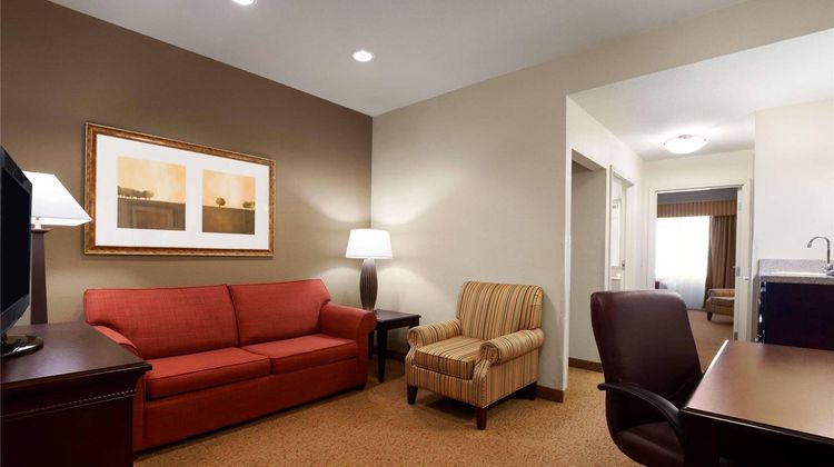Country Inn & Suites by Radisson Suite