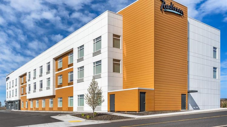 Radisson Hotel Pendleton Airport Exterior