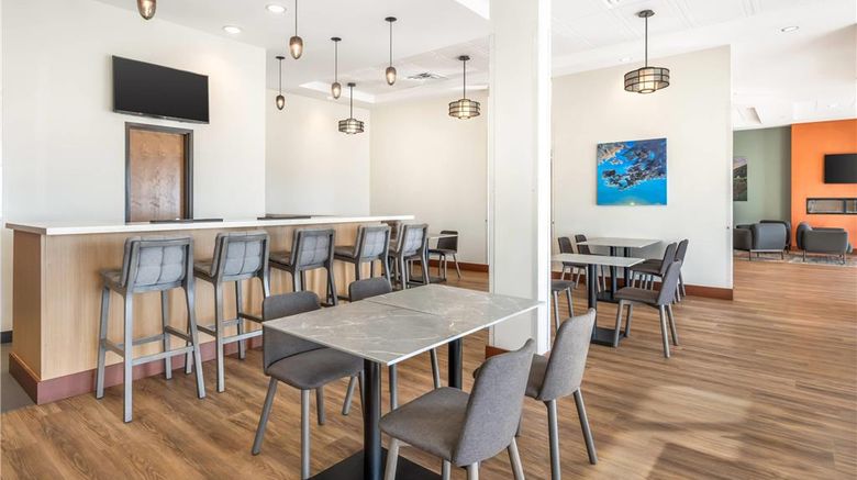 <b>Radisson Hotel Pendleton Airport Restaurant</b>. Images powered by <a href="https://iceportal.shijigroup.com/" title="IcePortal" target="_blank">IcePortal</a>.