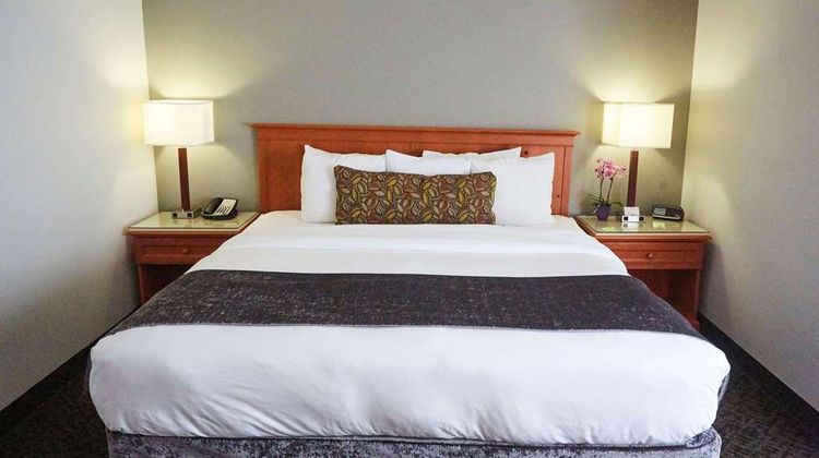 Radisson Hotel Portland Airport Suite