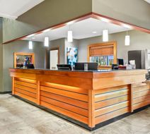 Radisson Hotel Portland Airport Lobby