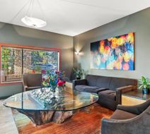 Radisson Hotel Portland Airport Lobby