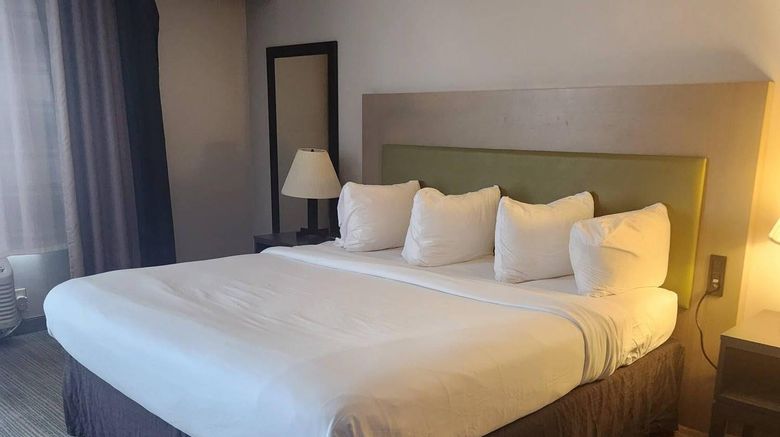 <b>Country Inn & Suites By Radisson, Erie Room</b>. Images powered by <a href="https://iceportal.shijigroup.com/" title="IcePortal" target="_blank">IcePortal</a>.