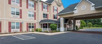 Country Inn & Suites Harrisburg NE Exterior