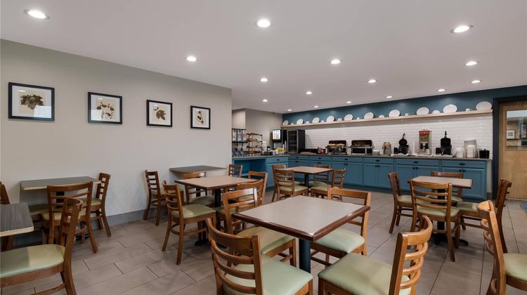 Country Inn & Suites Harrisburg NE Restaurant