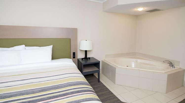 Country Inn & Suites Lehighton Jim Thorpe Suite