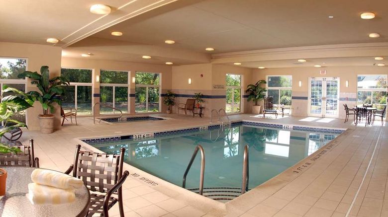 <b>Country Inn & Suites Lewisburg Pool</b>. Images powered by <a href="https://iceportal.shijigroup.com/" title="IcePortal" target="_blank">IcePortal</a>.