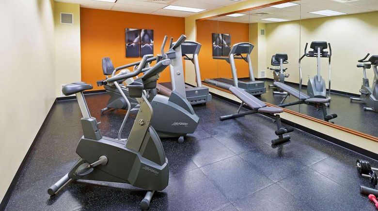 <b>Country Inn & Suites Lewisburg Health</b>. Images powered by <a href="https://iceportal.shijigroup.com/" title="IcePortal" target="_blank">IcePortal</a>.