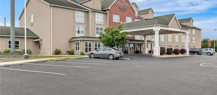 Country Inn & Suites Chambersburg Exterior