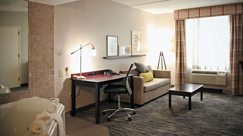 <b>Country Inn & Suites Frackville Pottsville Suite</b>. Images powered by <a href="https://iceportal.shijigroup.com/" title="IcePortal" target="_blank">IcePortal</a>.