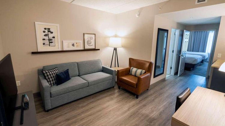 Country Inn & Sts by Radisson Penn State Suite